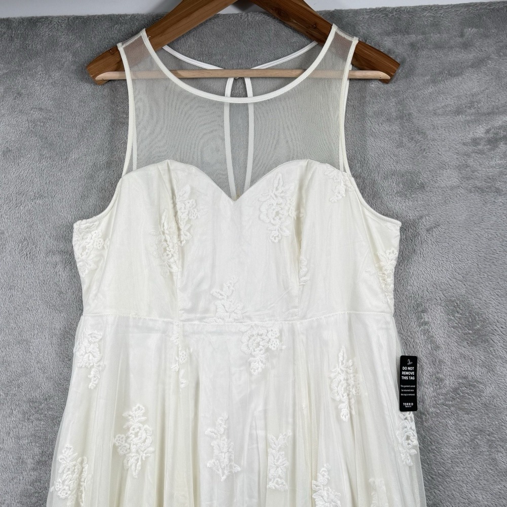 Torrid Midi Dress Womens 16 Ivory Wedding Hi-Lo Hem Sweatheart Neckline NWT - Picture 5 of 14
